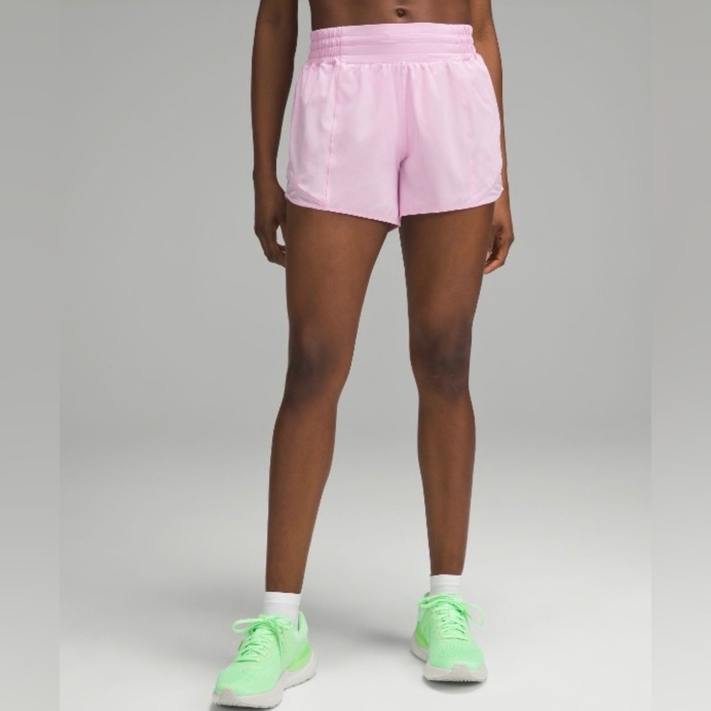 Lululemon hotty hot high rise 4” short - vitapink